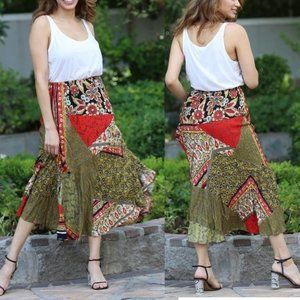 Nostalgia Mixed Pattern Skirt NWT • Green Red Black White • Stretch Waist Midi